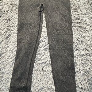 Soma Black‎ Slimming Leggings - Black - Size Medium DISCOUNTED SHIPPING
